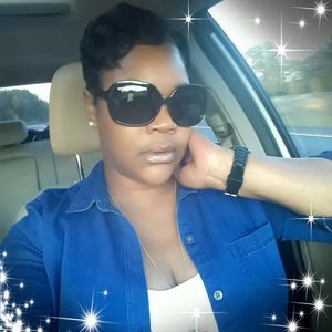 Meet your Posher, Ebony